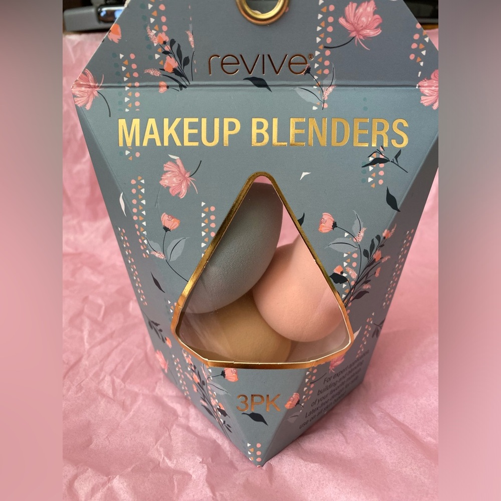 Brand new 3 pack beauty blenders